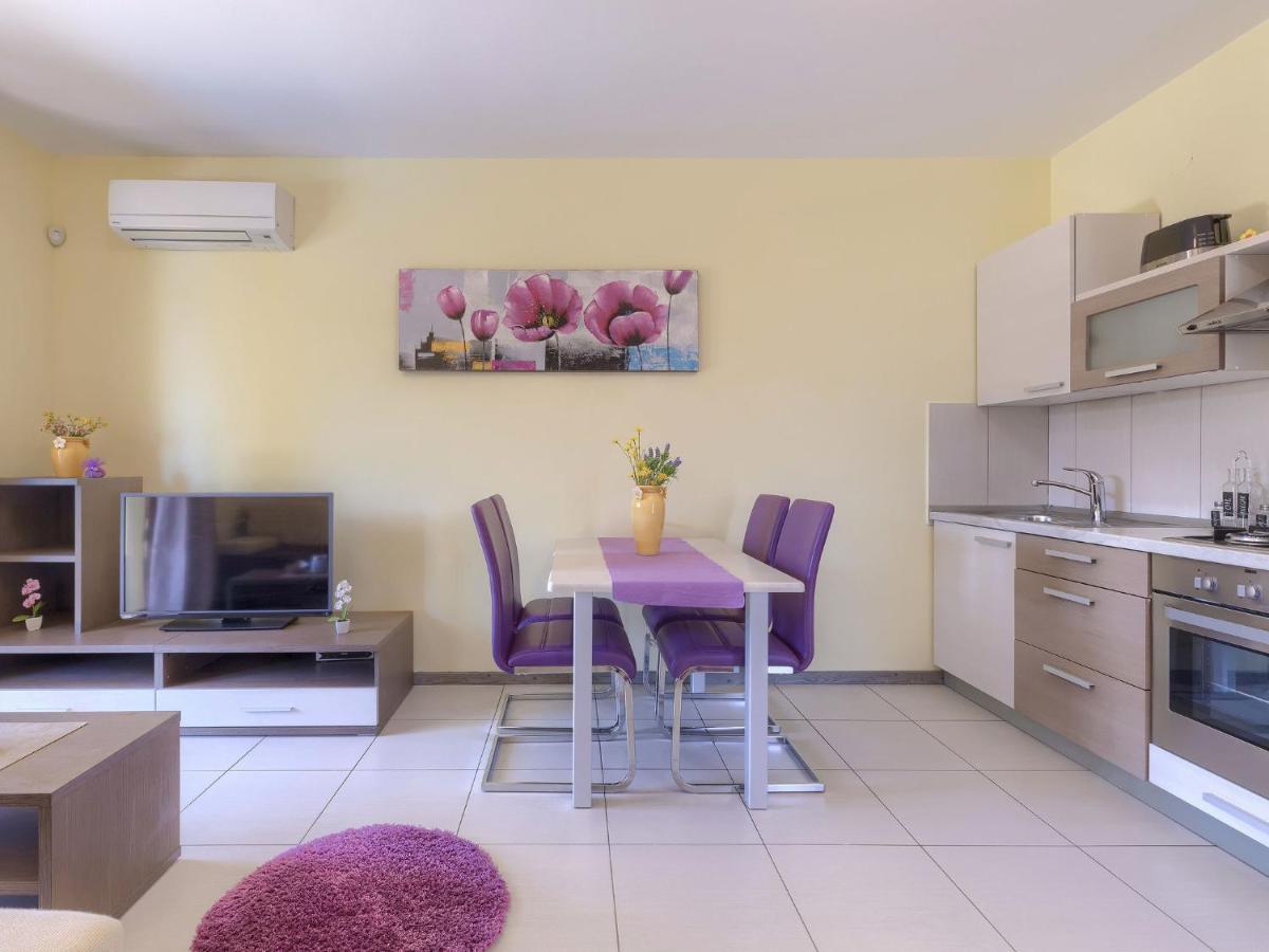 Holiday Home Linden Tree By Interhome Pula Exteriör bild